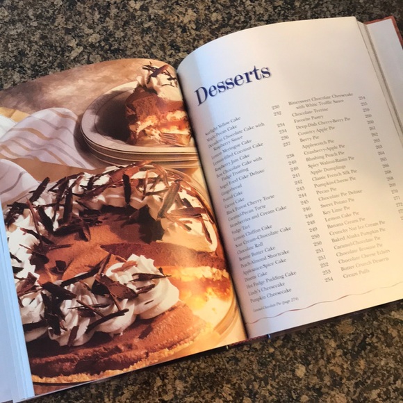 Betty Crocker's Best of Baking Book - Picture 10 of 14